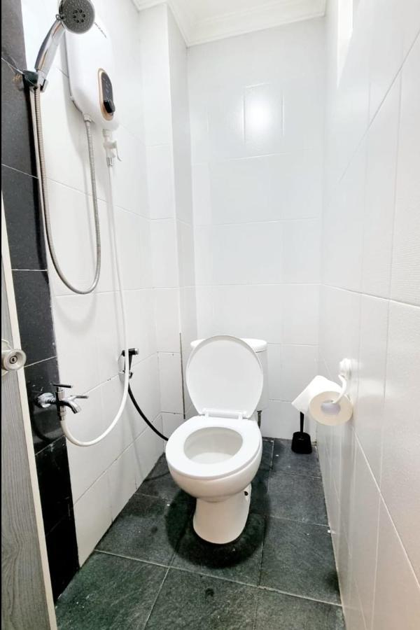Heritage Home Serpong Esterno foto