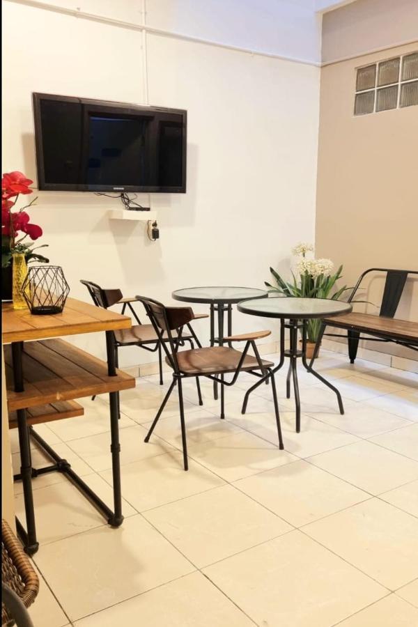 Heritage Home Serpong Esterno foto